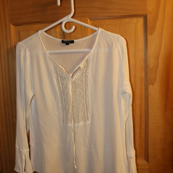 White Coverup - Picture 4 of 6